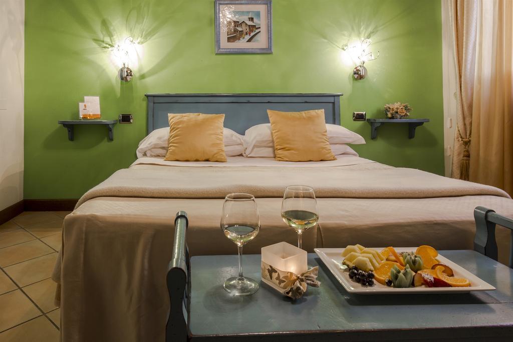 Il Melograno Agriturismo & Spa Pianello  Екстер'єр фото